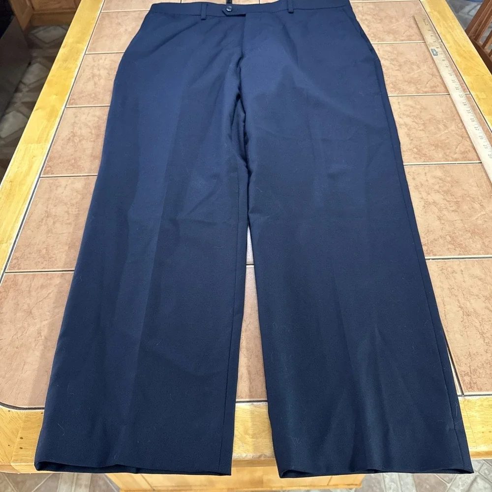 Jos A Bank Traveler Blue 100% Wool Suit Sz 46R Tailored Fit Jacket Pants 38 x 30